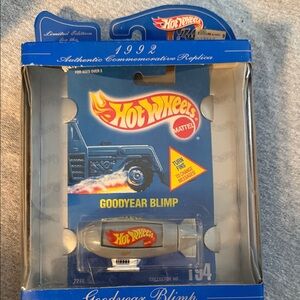 Hot Wheels Goodyear Blimp #194-new